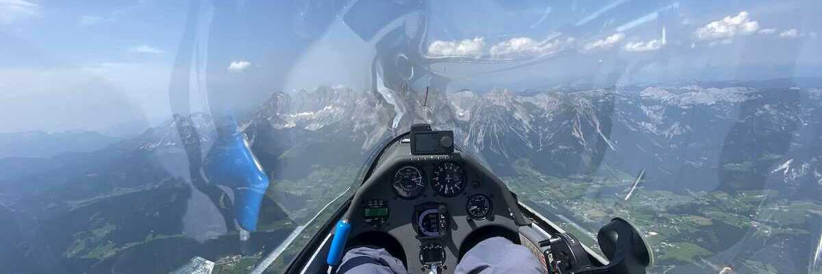 Flugwegposition um 12:40:32: Aufgenommen in der Nähe von Schladming, Österreich in 2826 Meter